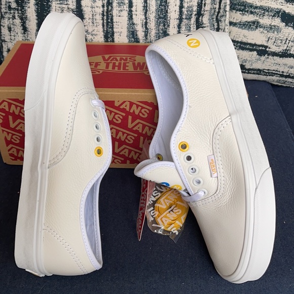 Vans Authentic NYC True White/True White WMNS - Picture 12 of 16